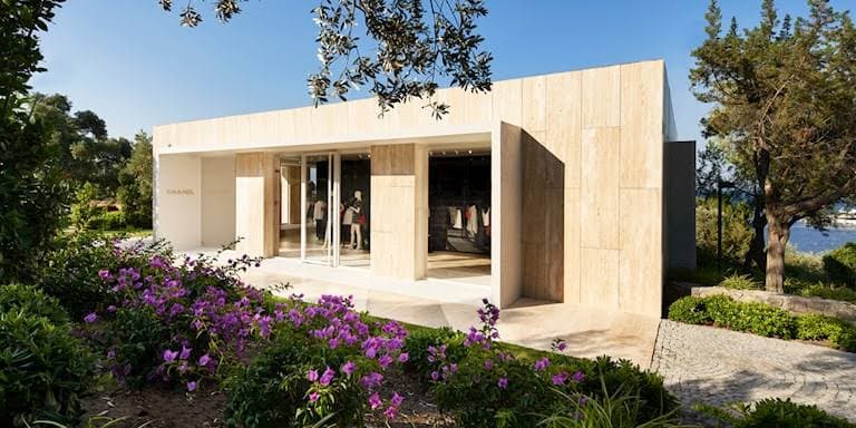 Bodrum’da Chanel Yazı