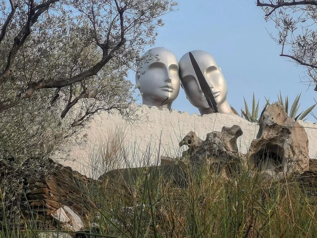 Casa Dali, Coco Capitan