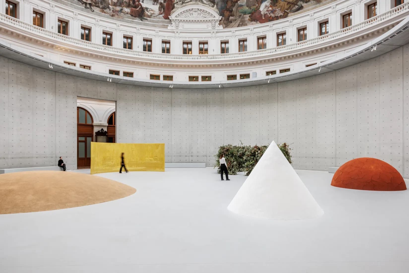 The Luxury of Less, ‘Minimal’ at the Bourse de Commerce