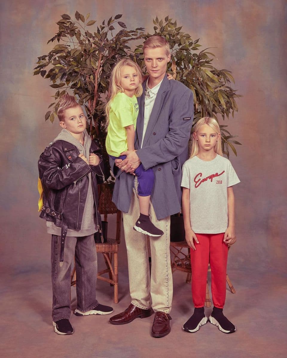 Balenciaga Recreates the Awkward Family Portrait for SS18 Campaign